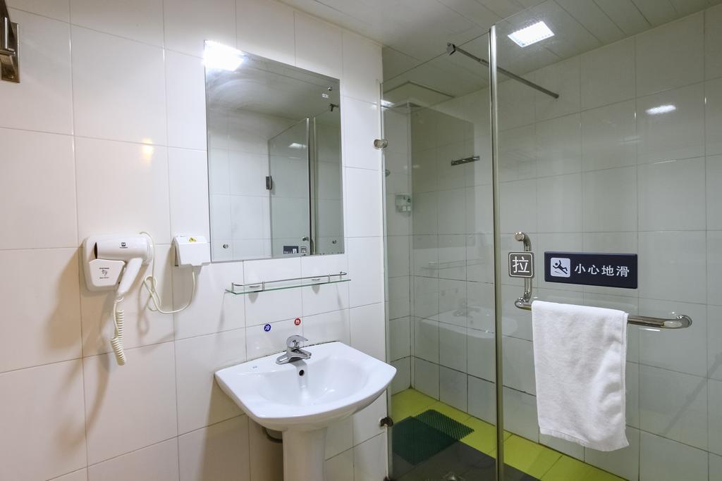 7Days Inn Guangzhou Shijing Jinbi Xincheng Exterior photo